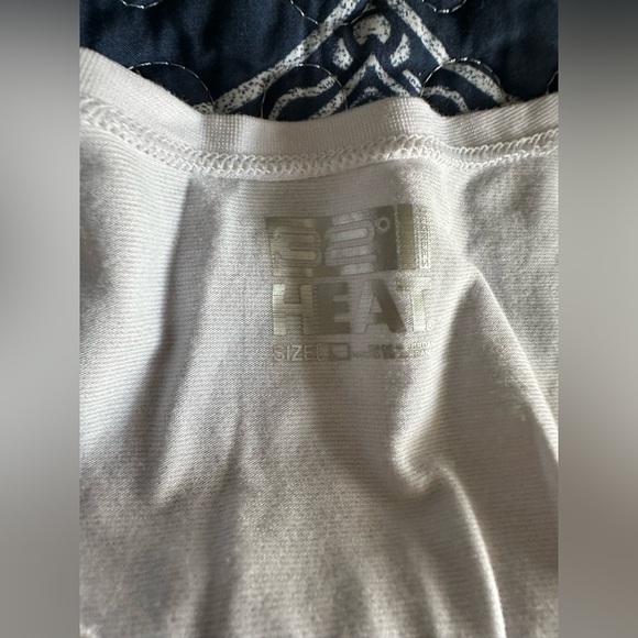 32 degrees woman’s white long sleeve top. Basic layer 🤍 size large - Picture 7 of 7